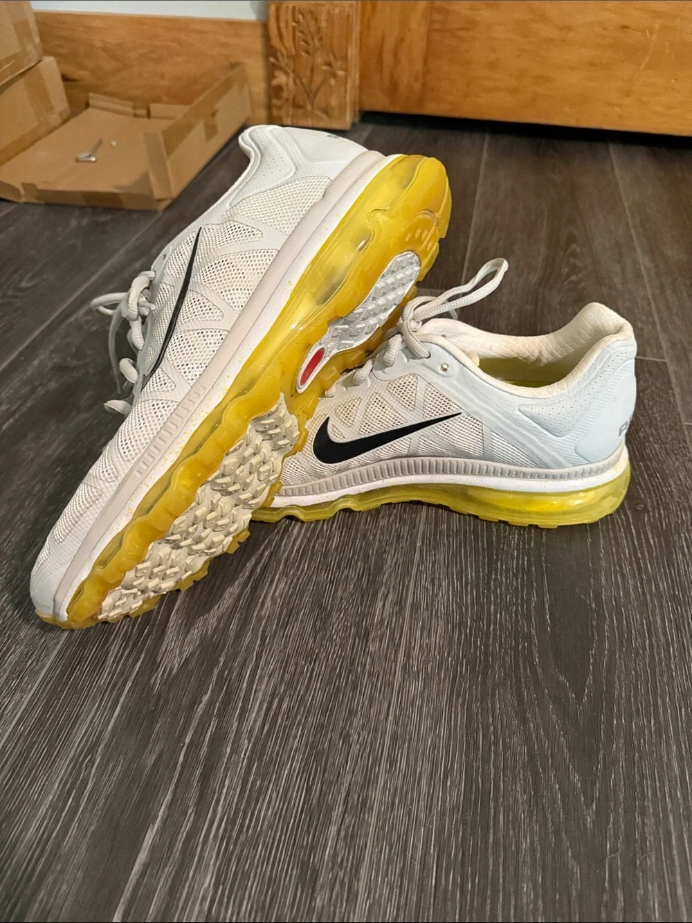 Nike White and Yellow Men's Air-Cushion Sneakers
